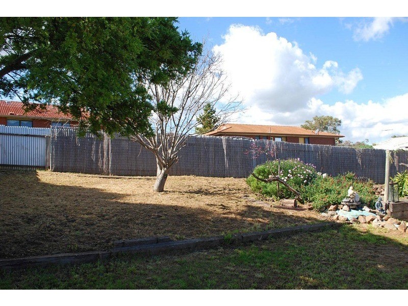 35 Lorne Crescent, Huntfield Heights SA 5163