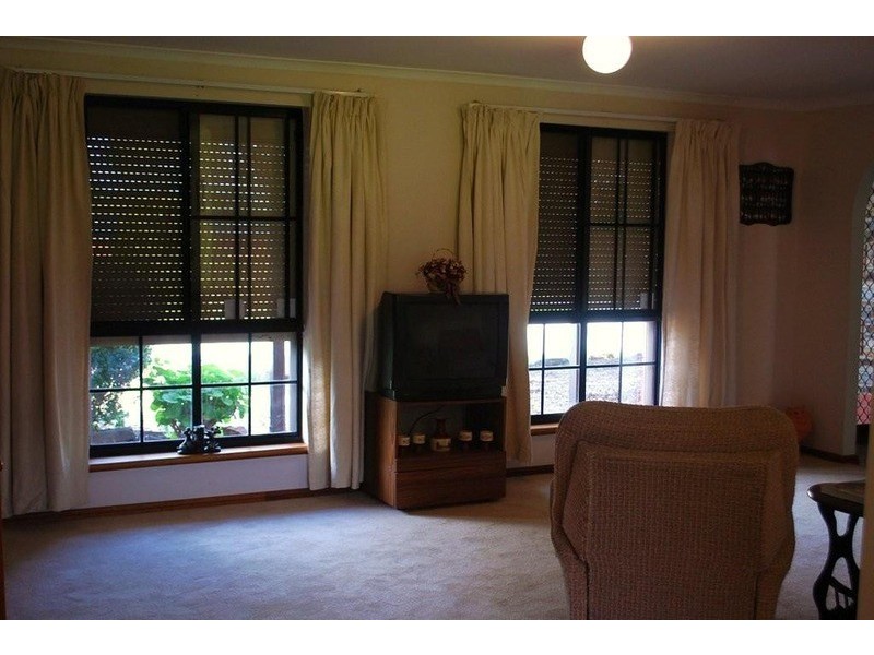 13 Cosgrove Crescent, Old Reynella SA 5161