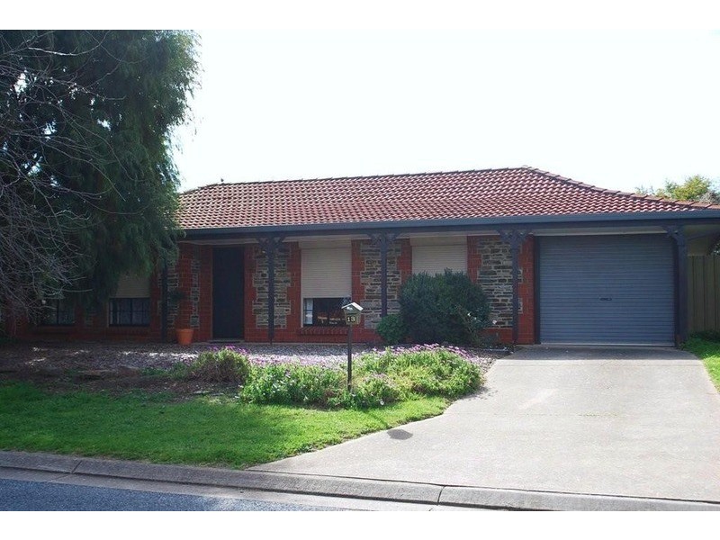 13 Cosgrove Crescent, Old Reynella SA 5161