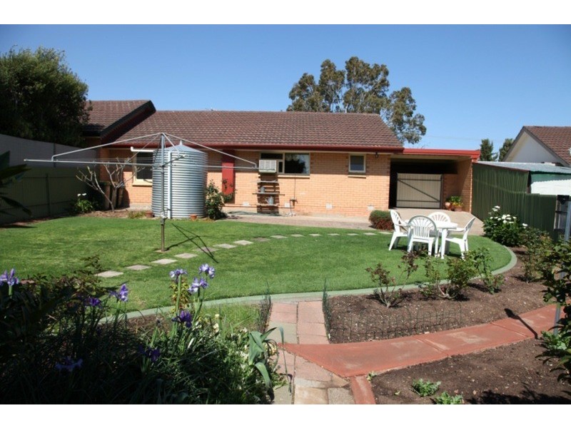 4 Alexis Street, Christie Downs SA 5164