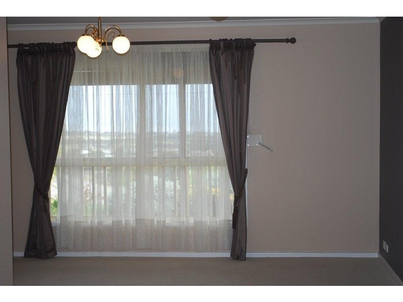 26 Darwendale Street, Huntfield Heights SA 5163