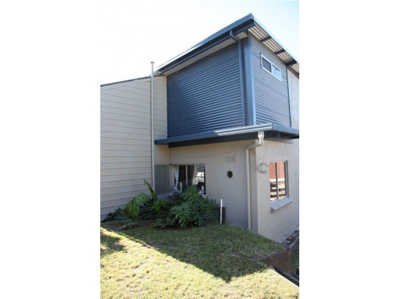 12 Domain Street, Moana SA 5169