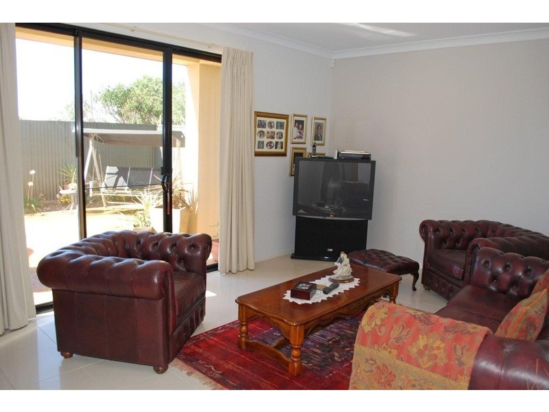 1/240 Esplanade, Seaford SA 5169