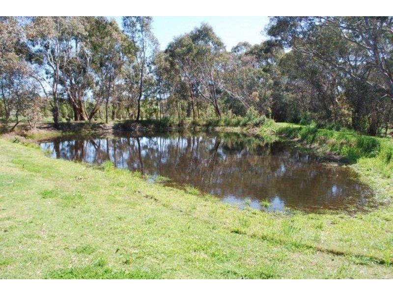 27 Davis Road, Macclesfield SA 5153