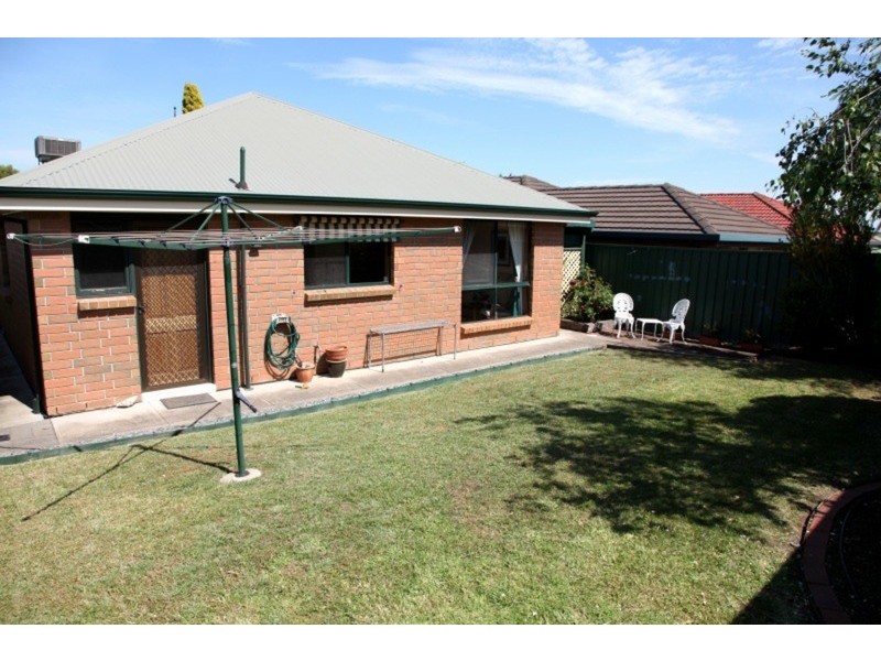 11 Yaldara Close, Woodcroft SA 5162