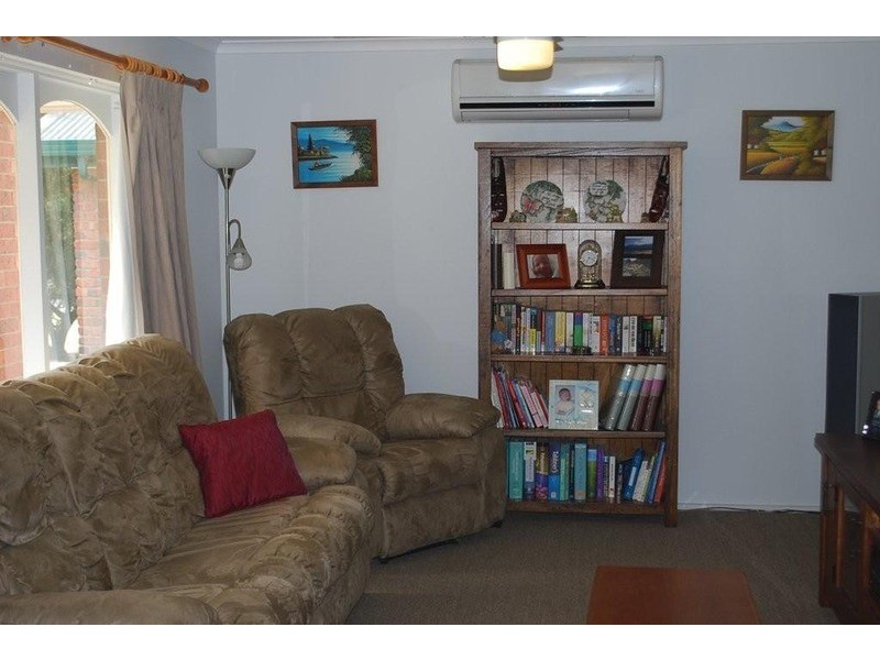 74 Oxford  Street, Port Noarlunga South SA 5167