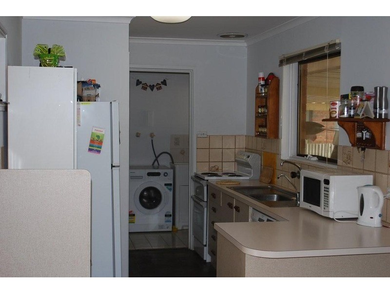 74 Oxford  Street, Port Noarlunga South SA 5167