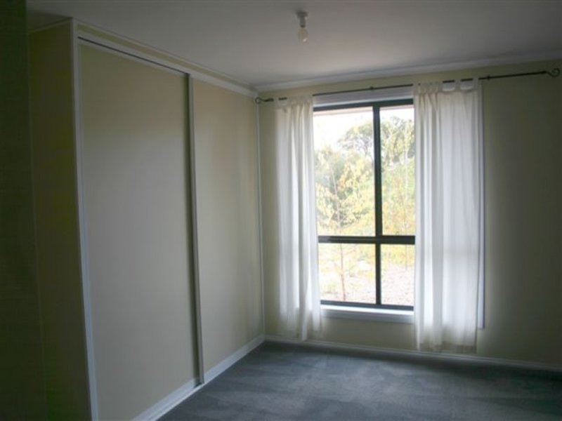 8 Light Place, Mount Compass SA 5210