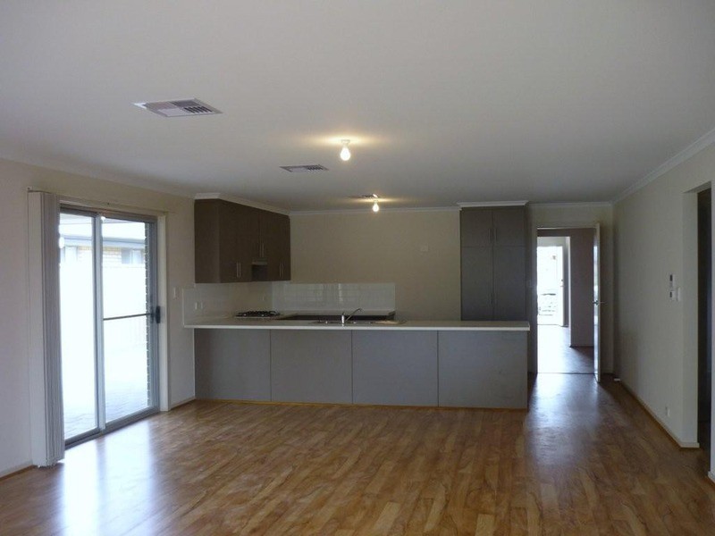 24 Yarr Crescent, Seaford Meadows SA 5169