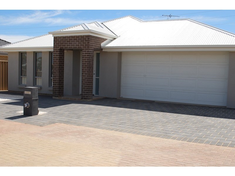 24 Yarr Crescent, Seaford Meadows SA 5169