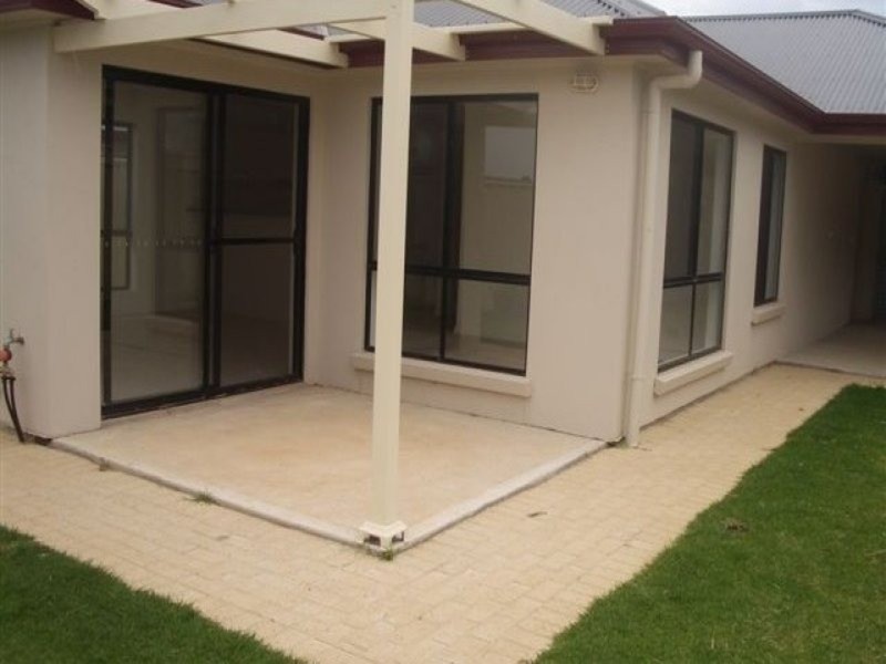 8/14A Milan Crescent, Hackham West SA 5163