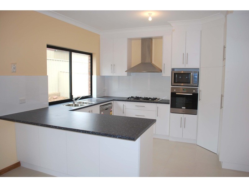 76 Roy Terrace, Christies Beach SA 5165