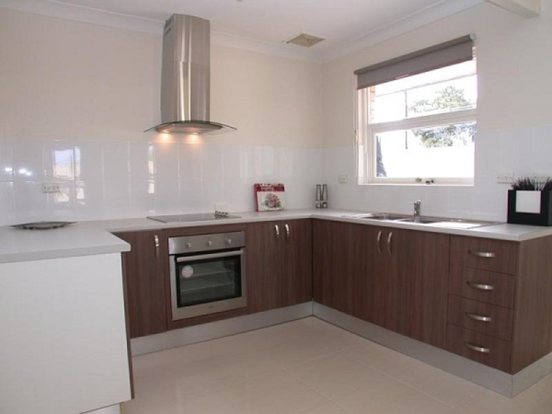 1 Scottsglade Road, Christie Downs SA 5164