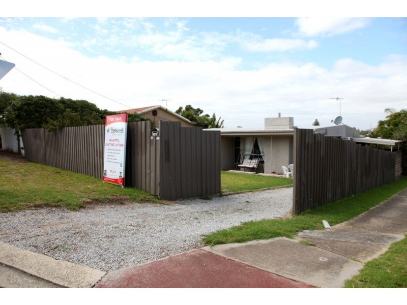 18 Maturin Avenue, Christies Beach SA 5165