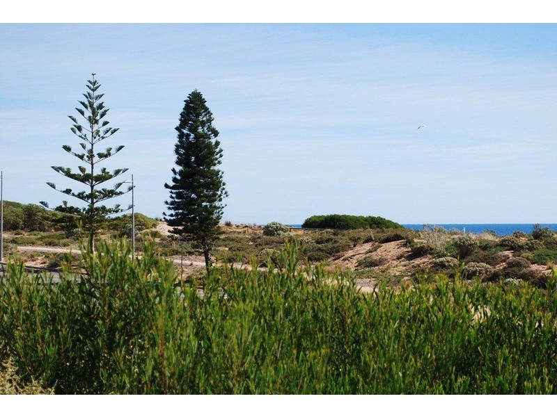 402 Esplanade, Moana SA 5169