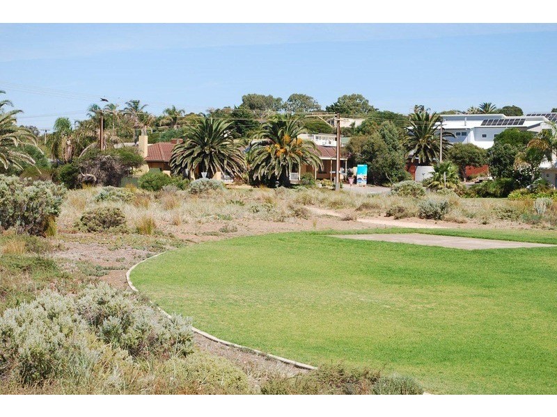 402 Esplanade, Moana SA 5169