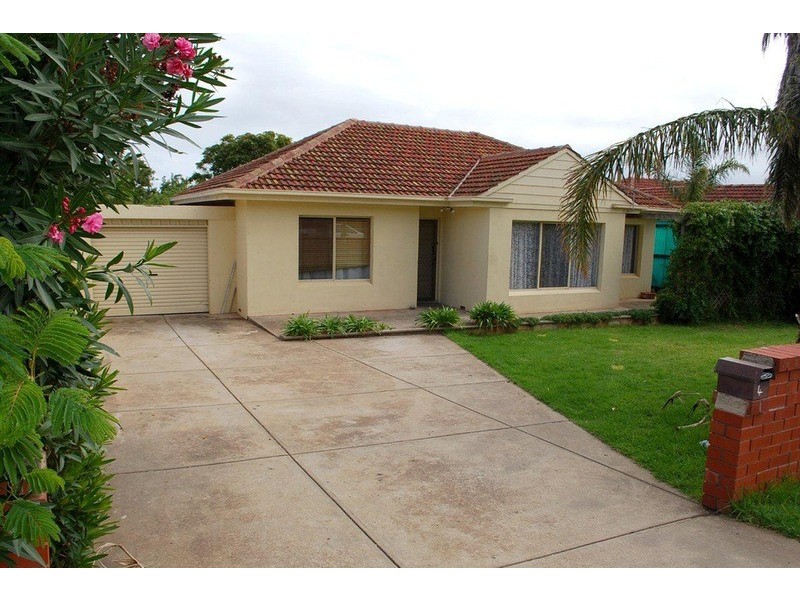 4 Oceanview Road, Christies Beach SA 5165