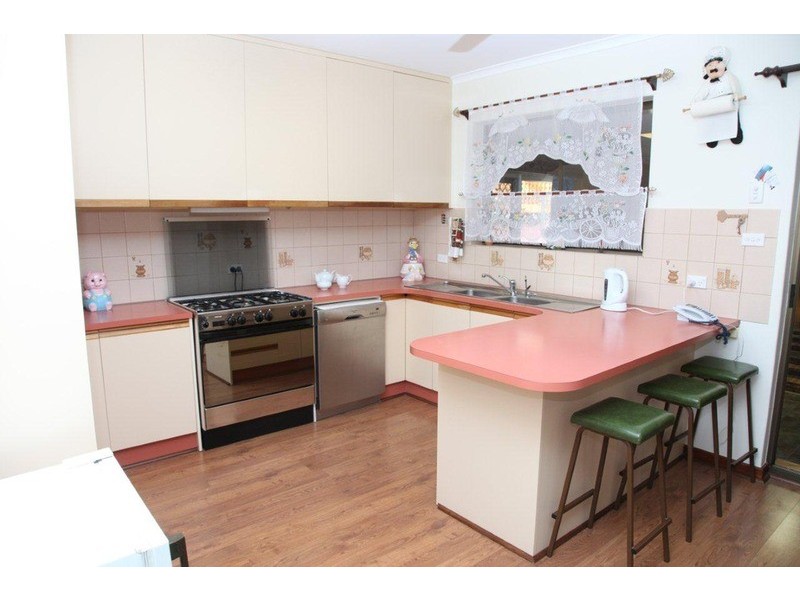 2 Bruce Avenue, Christies Beach SA 5165