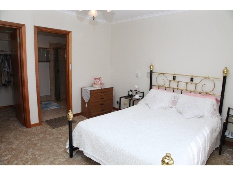 2 Bruce Avenue, Christies Beach SA 5165