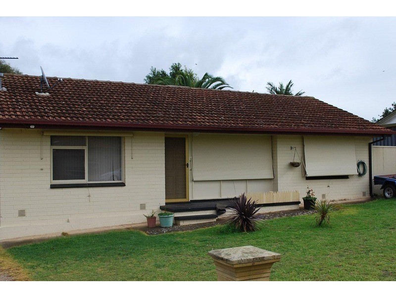 25 McKinna Road, Christie Downs SA 5164