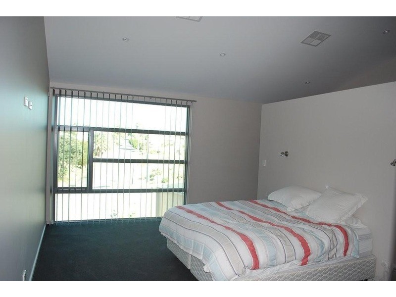 1 and 2/49-51 Macquarie Street, Moana SA 5169