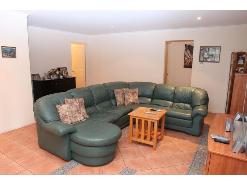 15 Coorumbena Crescent, Morphett Vale SA 5162