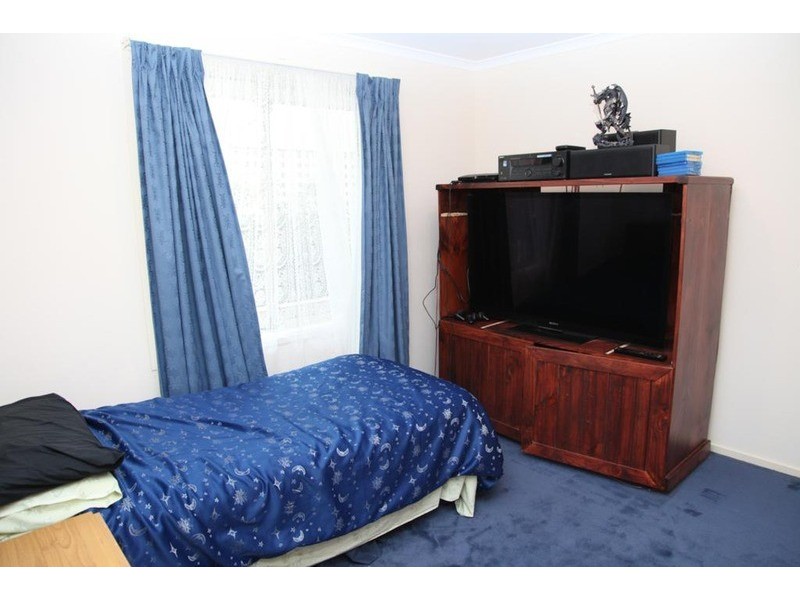 15 Coorumbena Crescent, Morphett Vale SA 5162