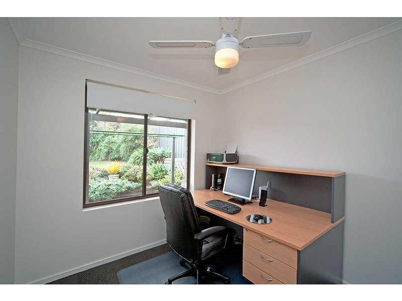 5 Aish Court, Woodcroft SA 5162