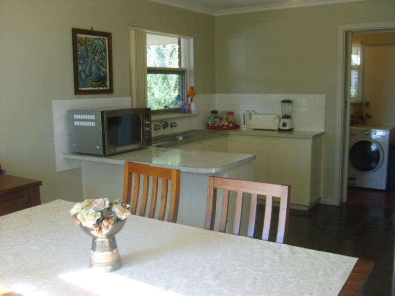 1 Gundowringa Avenue, Happy Valley SA 5159