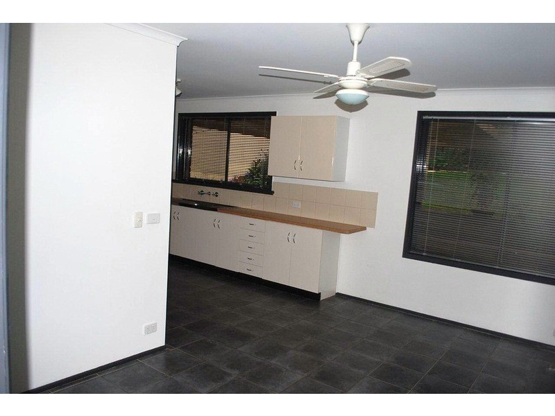 34 Heysen  Drive, Trott Park SA 5158