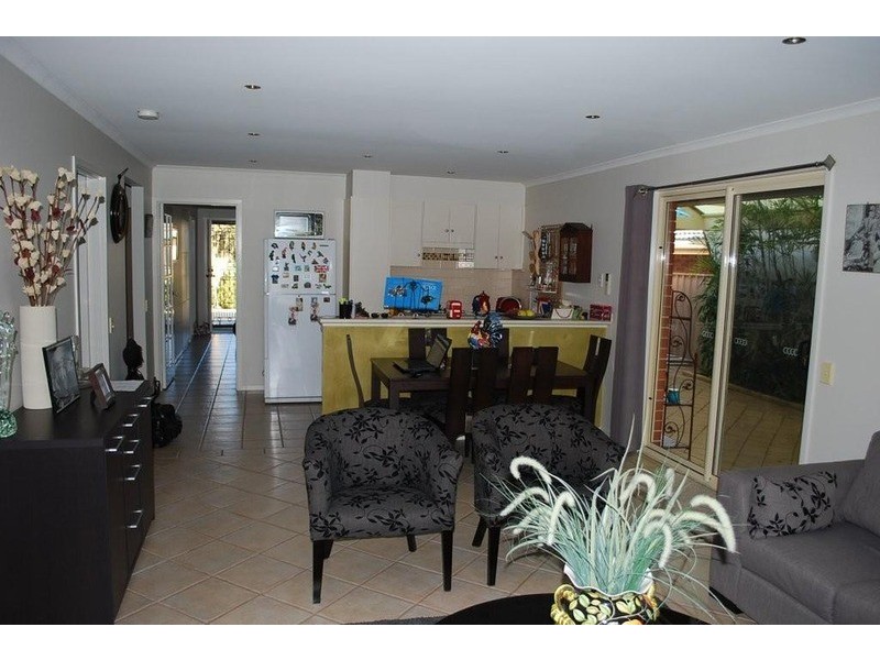 7 Greenbriar Avenue, Happy Valley SA 5159