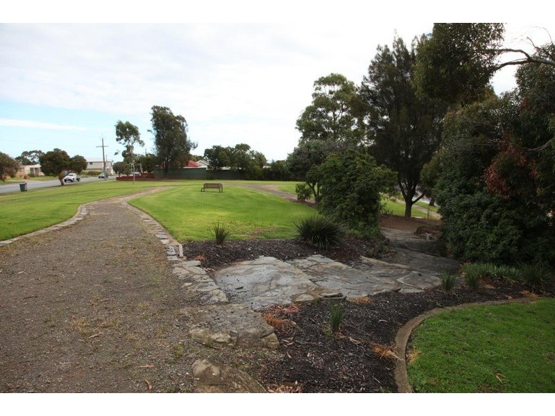 5 Galloway Road, Christies Beach SA 5165