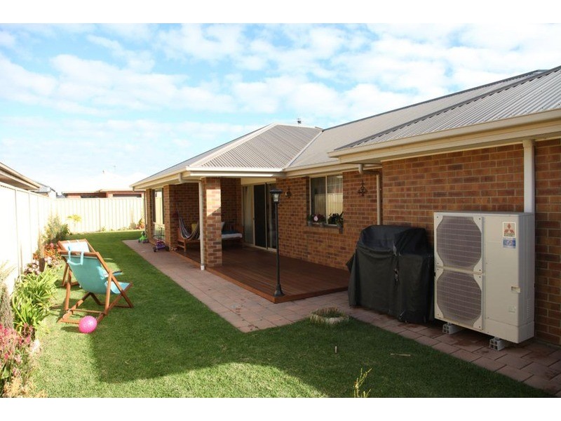 54 South Pacific Drive, Seaford Meadows SA 5169