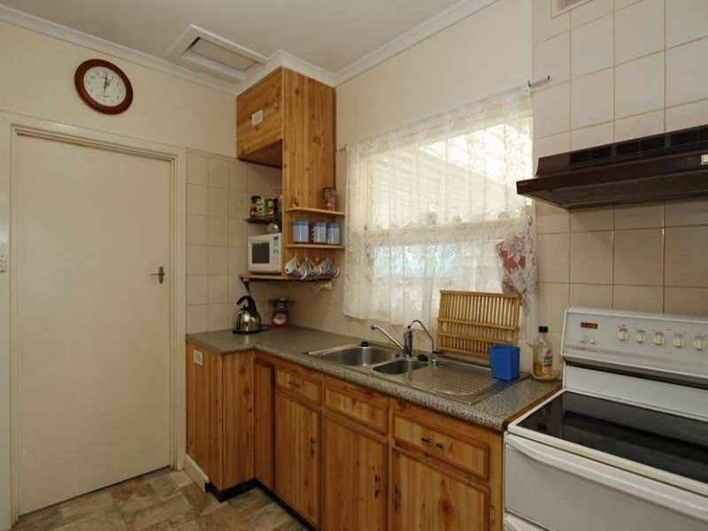 38 Albany Avenue, Port Noarlunga South SA 5167