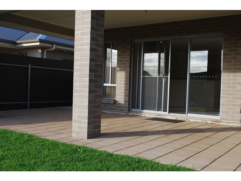9 Taylor Terrace, Christies Beach SA 5165