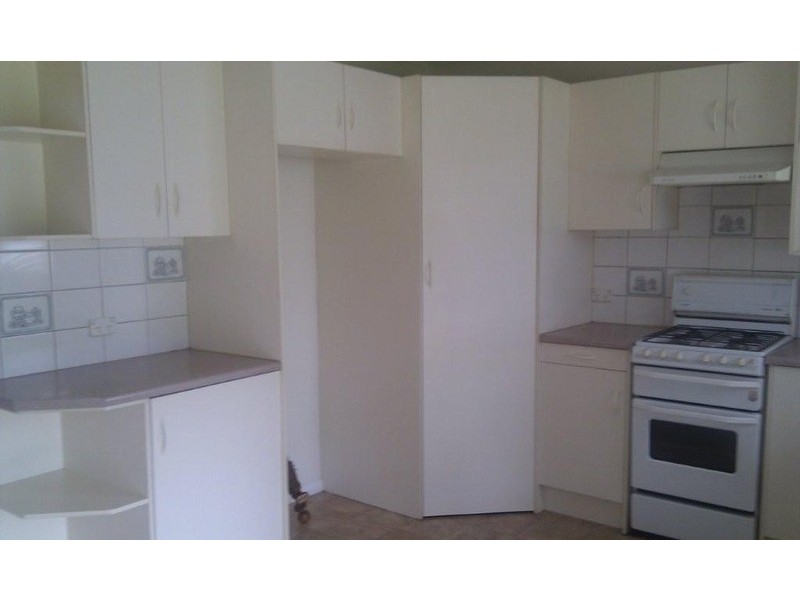 17 Andrew Street, Christie Downs SA 5164