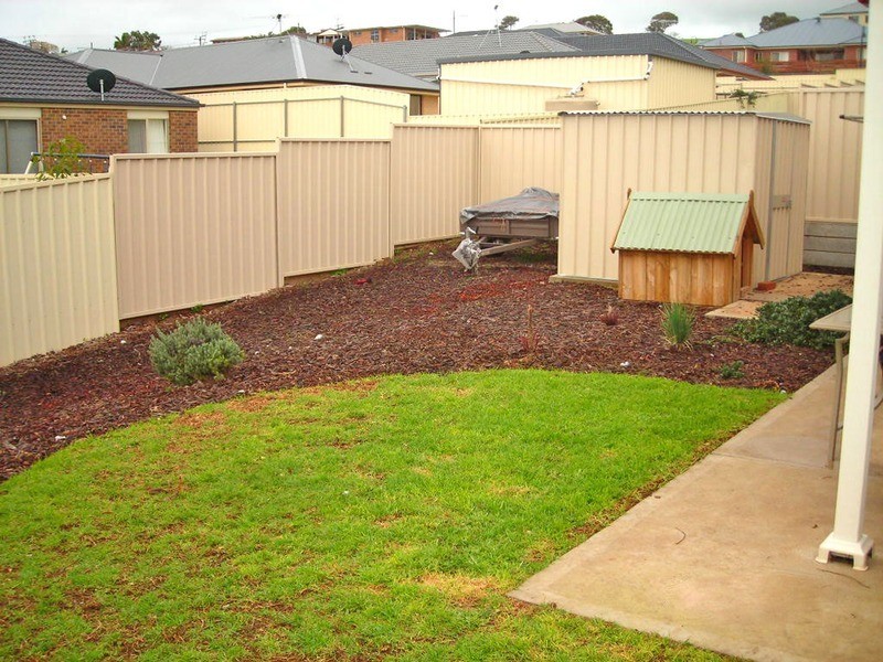 11 Fuschia Street, Huntfield Heights SA 5163