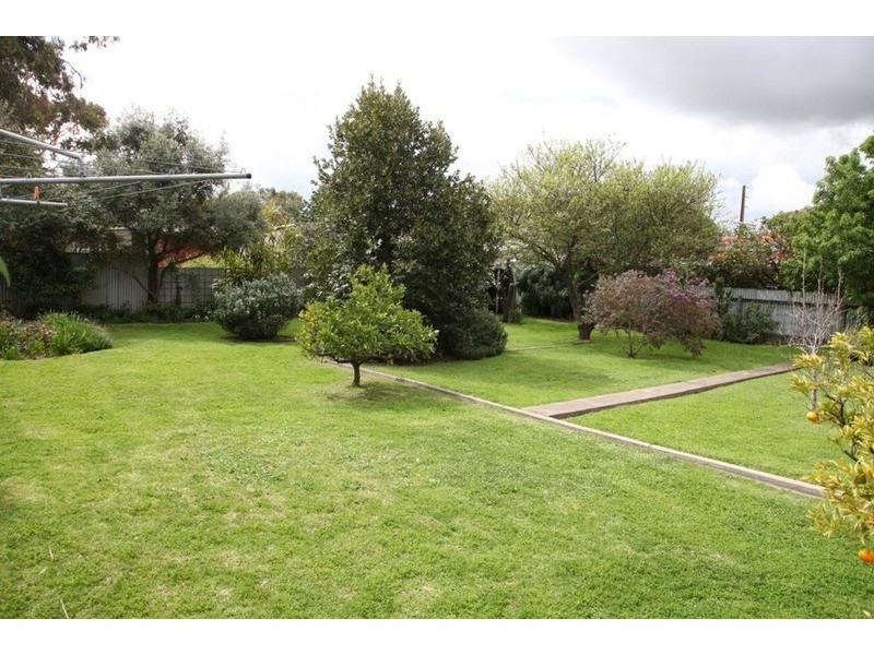 24 Bimbadene Road, Reynella SA 5161