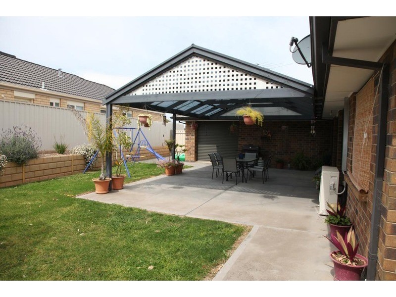 9 Hartland Avenue, Christie Downs SA 5164