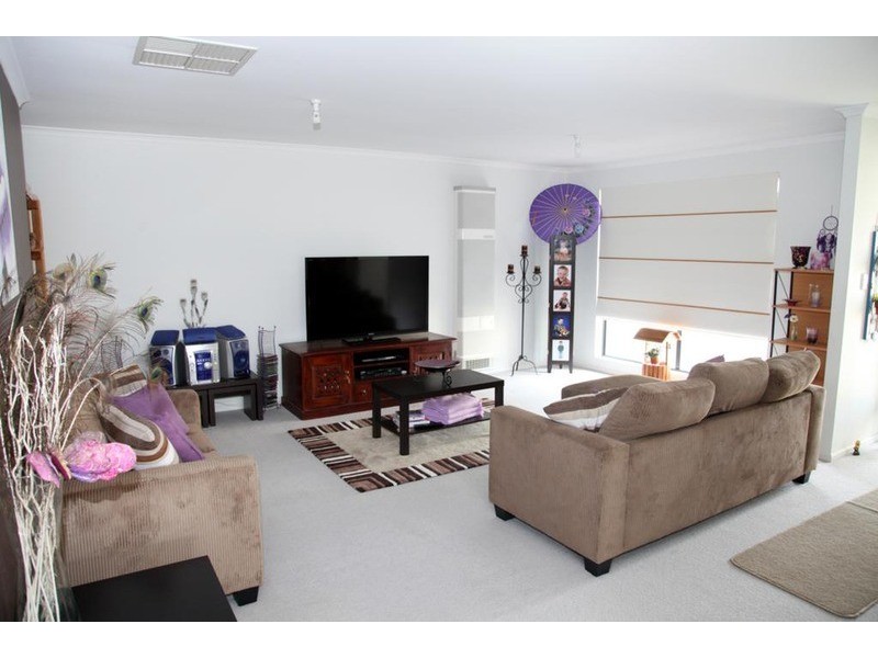 9 Hartland Avenue, Christie Downs SA 5164