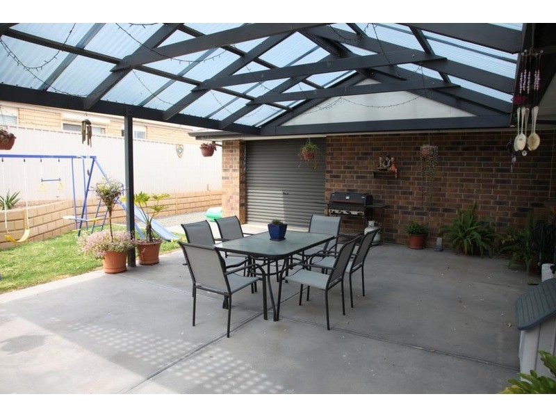 9 Hartland Avenue, Christie Downs SA 5164