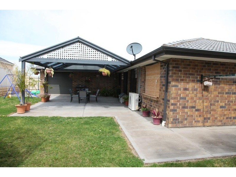9 Hartland Avenue, Christie Downs SA 5164