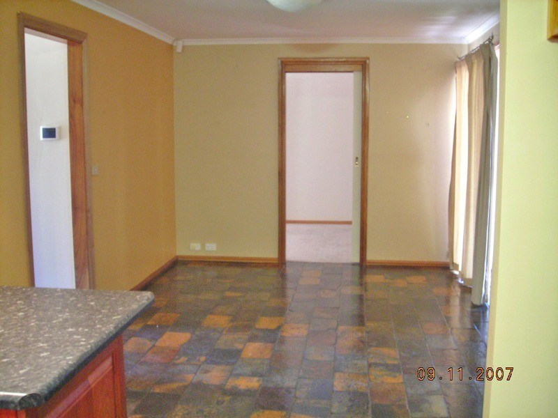 16 Horndale Drive, Happy Valley SA 5159