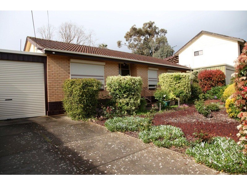 7 Tooma Street, O’sullivan Beach SA 5166