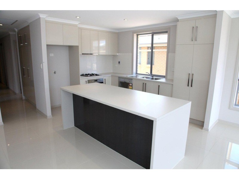 11 Matelot Street, Seaford Meadows SA 5169