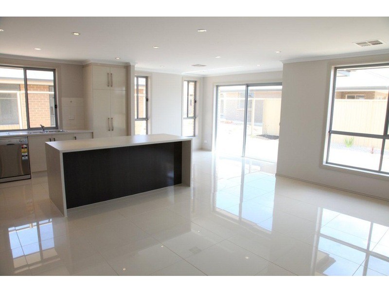 11 Matelot Street, Seaford Meadows SA 5169