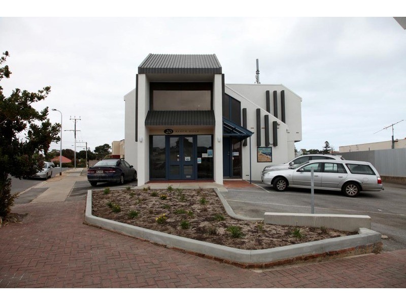 20 Beach Road, Christies Beach SA 5165