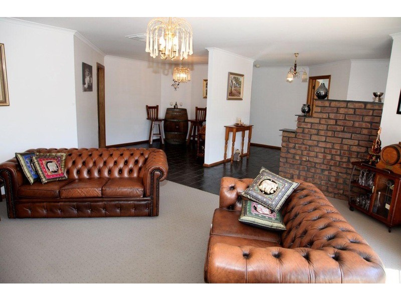 8 Ilex Court, Morphett Vale SA 5162