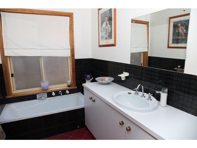 8 Ilex Court, Morphett Vale SA 5162