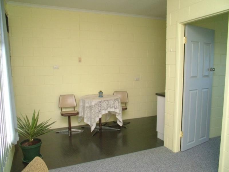 2/32 Esplanade, Christies Beach SA 5165